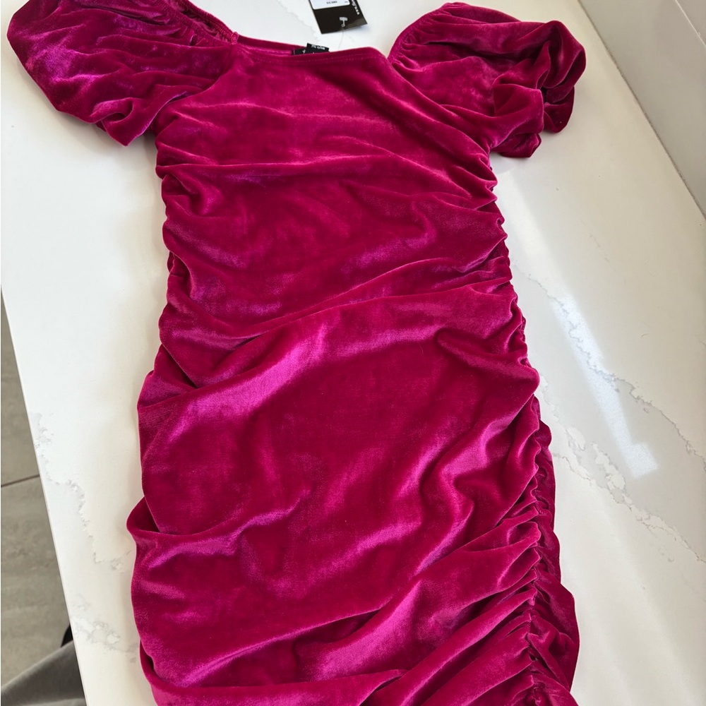 NWT! Flowers by Zoe Fuchsia Velvet Dress